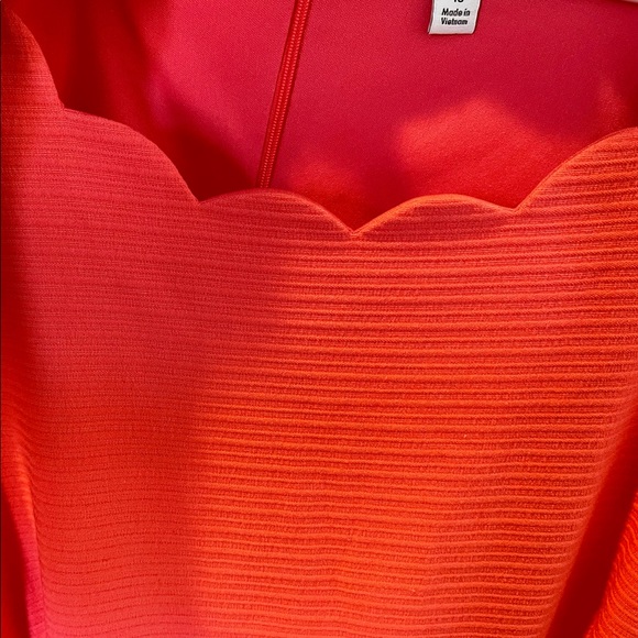 Ladies dress - Picture 4 of 6